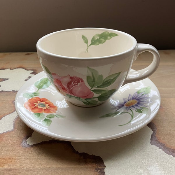 Pfaltzgraff Portfolio Dahlia Cups Mugs And Saucers Floral Coffee Tea Set of 4 Rare find