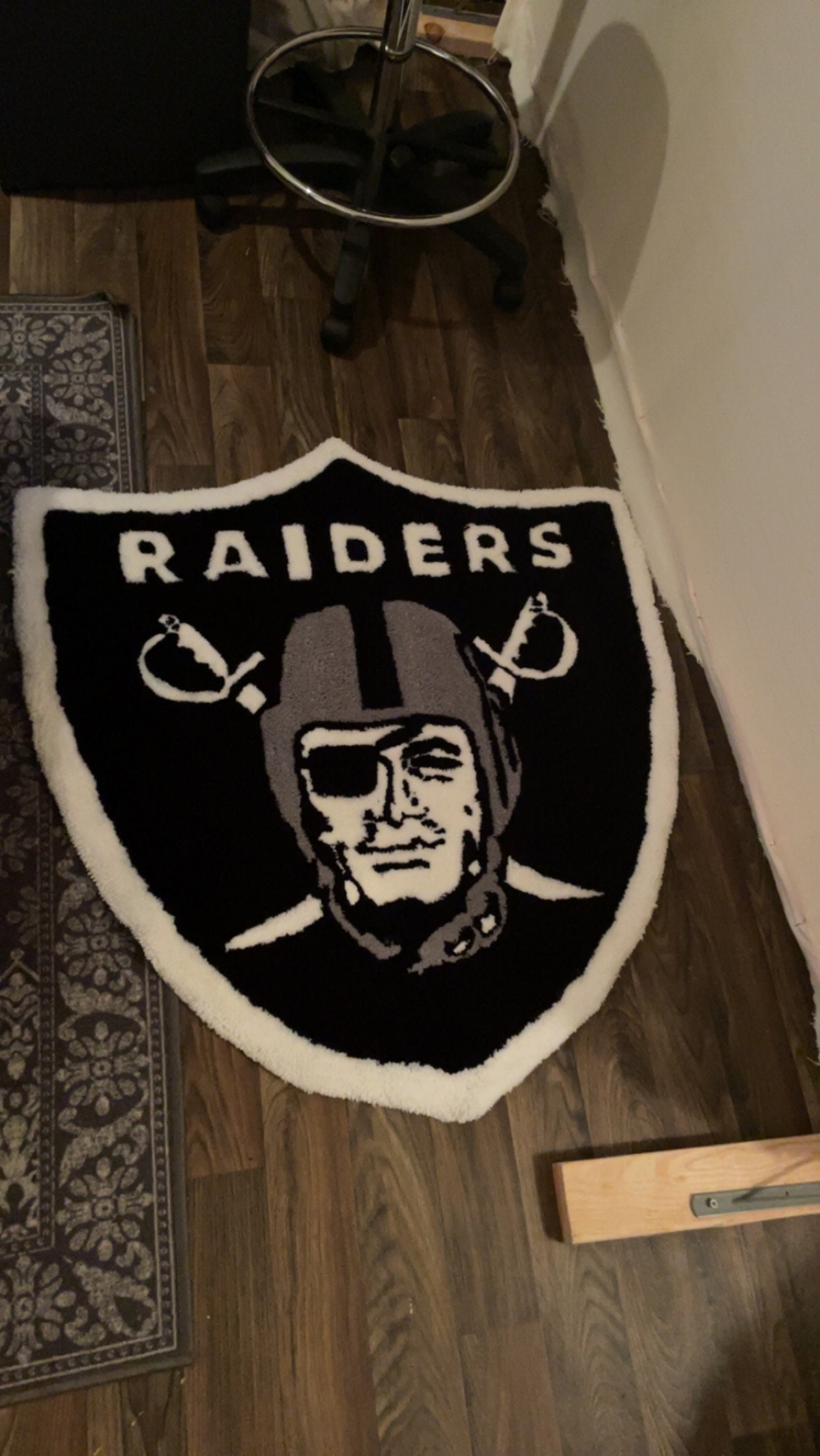 Las Vegas Raiders NFL Area Rug Bedroom Rug Christmas Gift US Decor - Teeruto