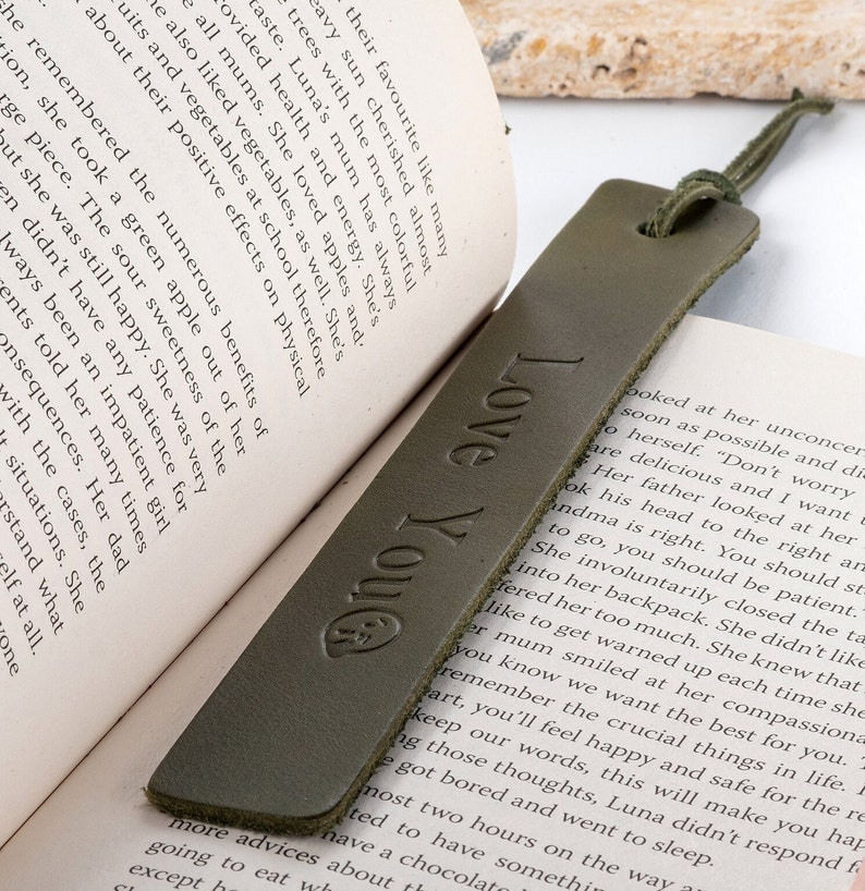 Name Bookmark, Personalized Bookmark, Custom Bookmark, Engraved Bookmark, Gifts for Readers, Best Friend Gifts, Gift for Book Lovers Groen