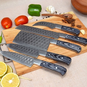 Damascus Steel Kitchen Knife Set - 5-Piece Japanese Chef Knife Set &quot;Tsunami&quot; Collection, Forged from Japanese Steel