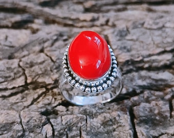 Handgemachte Sterling Silber Rote Koralle Ring: Vintage Stil