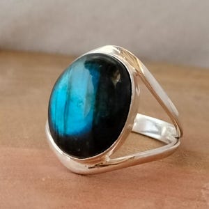 Labradorite Ring, 925 Sterling silver Ring, Natural Gemstone Ring, Silver Ring for Men/Women, Handmade Ring, Gif for her, Silver Jewelry