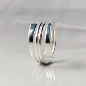 925スターリングシルバーラップリング - 調節可能なスパイラルリング - ミニマリストワイヤーデザイン - 滑らかなオープンバンド