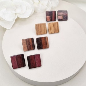 Orecchini a bottone in legno, orecchini quadrati in legno, orecchini boho, stile vintage, regalo artigianale ecologico fatto a mano per gli amanti della natura