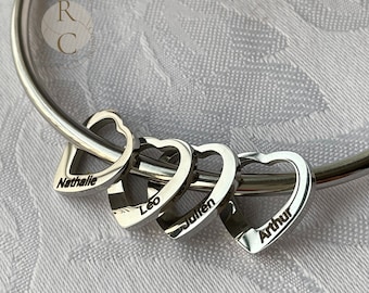 Bracciale a cuore personalizzato con nomi dei bambini in acciaio inossidabile - Ciondoli a cuore incisi al laser - Regalo per la festa della mamma - Bracciale per la mamma