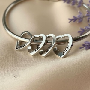 Personalisiertes Armband mit Gravur: Personalisierter Schmuck mit Familiennamen