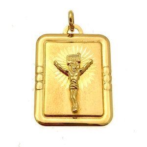 Pendant with Jesus gold pendant