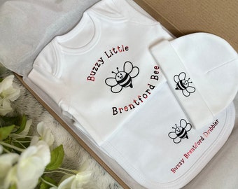 Brentford Buzzy Bee Football Baby Gift Set – Bodysuit, Bib & Beanie with FREE Delivery
