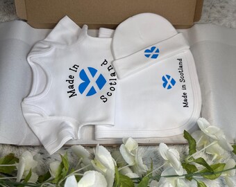 Made In Scotland Baby Gift Set – St Andrew’s Cross Heart Motif Bodysuit, Bib & Beanie with FREE Delivery