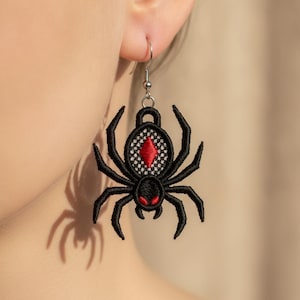 FSL Earrings. Machine Embroidery Designs. Gothic Spider Lace Earrings – Halloween Design. 4x4 Hoop. Instant Download. PES and Other Formats.