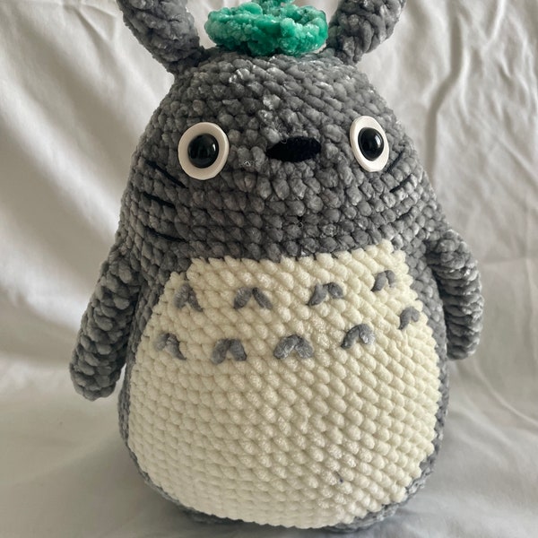 Mon voisin Totoro au crochet - fait main - Velvet chunky yarn