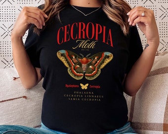 Cecropia Moth Shirt, Cottagecore Shirt, Cecropia Moth Tshirt, Insect tee, Cottage Core Shirt, Goblincore shirt, Dark Academia Shirt, Bug tee