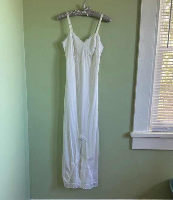 VTG Nancy King Ivory Maxi Lingerie Chemise Slip Si