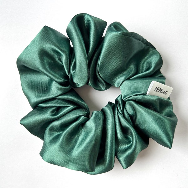 Scrunchie Green Silk Satin Luxurious Scrunchie Elastic Hair Ties Hair Scrunchies for Women Great for Gifts Hair Accessories Scrunchies