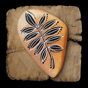 Hand Painted Natural Stone - Leaf - Abstract - Rock - Metallic - Shiny - Gift - Birthday - Mother - Friend - Love - Wedding - Memorial