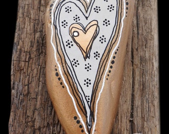 Hand Painted Heart Stone - Rock - Metallic - Shiny - Gold - Gift - Birthday - Mother - Friend - Love - Wedding - Memorial