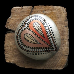 Hand Painted Heart Stone - Rock - Hand Made - Metallic - Shiny - Perfect Gift - Birthday - Mothers Day - Friend - Love - Wedding - Memorial