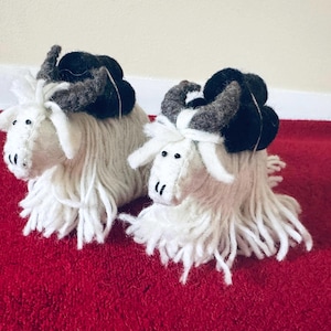 Adorable Handmade Wool Felt Yak figurine, Himalayan yak. Decorative art, biodegradable. Great gift for animal lover. Comes in set of 2.