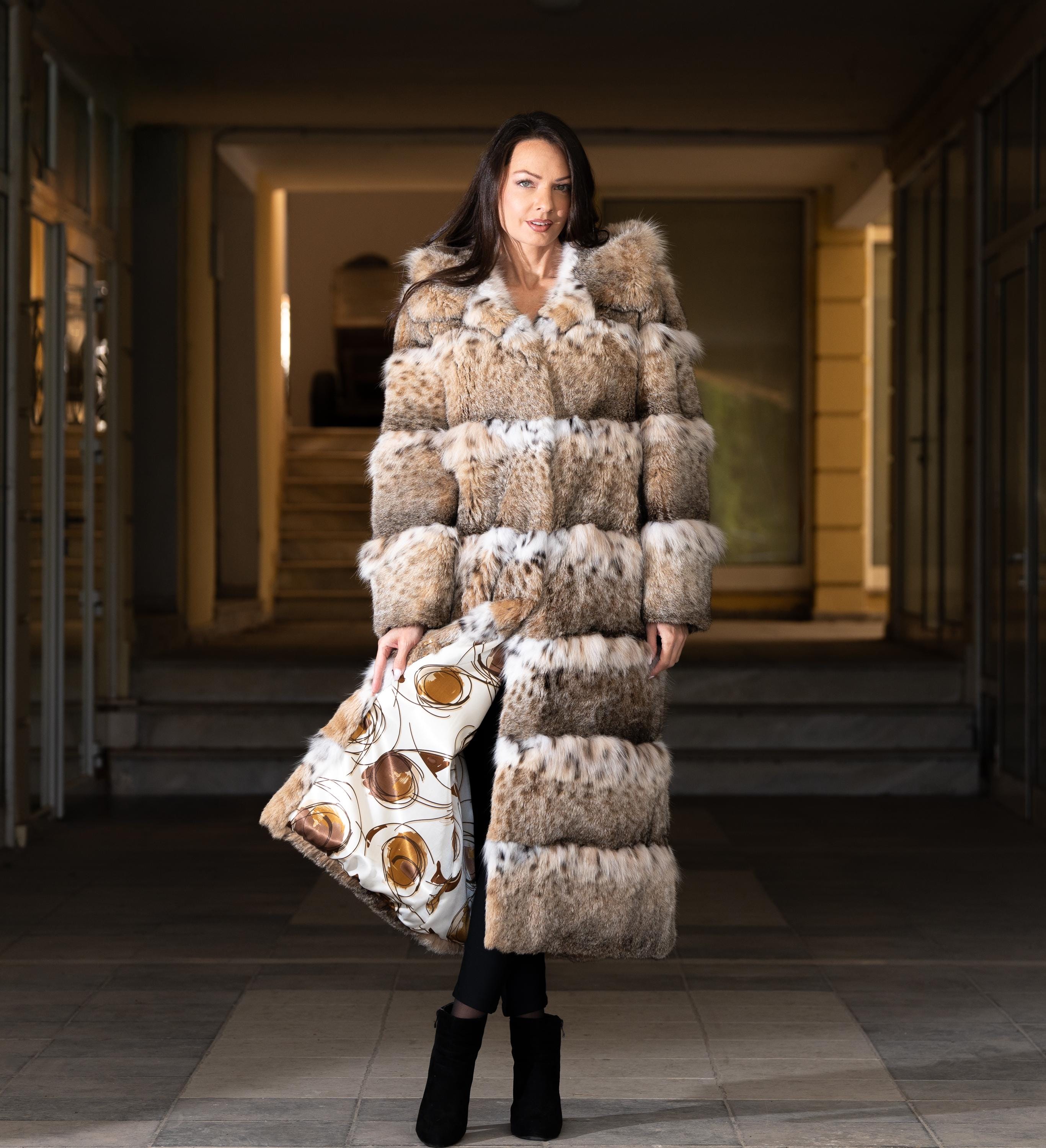 Horizontal Lynx Fur Coat With Hood – Handmade Luxury Winter Coat