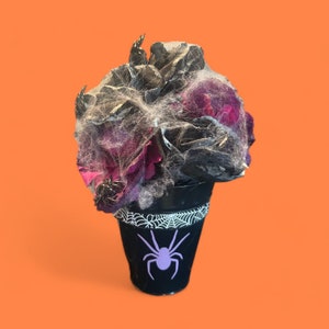 Halloween flowers | Spiders | Spooky | Spooky Flowers | Halloween | Free Shipping