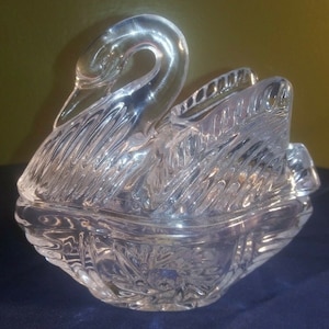 Swan Crystal Trinket Box