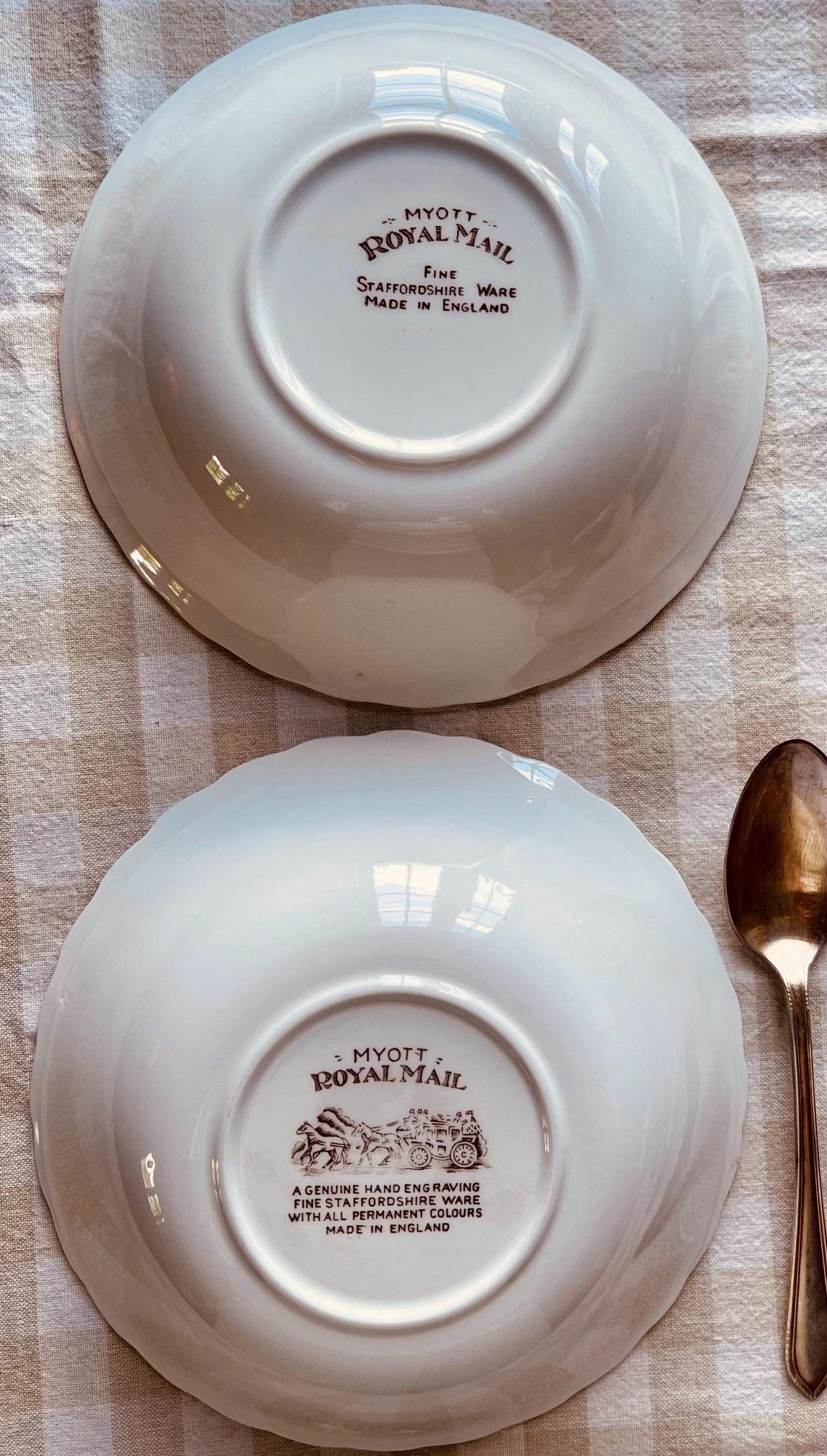 4 or 6 Guests Vintage Myott Royal Mail Dinnerware Set English