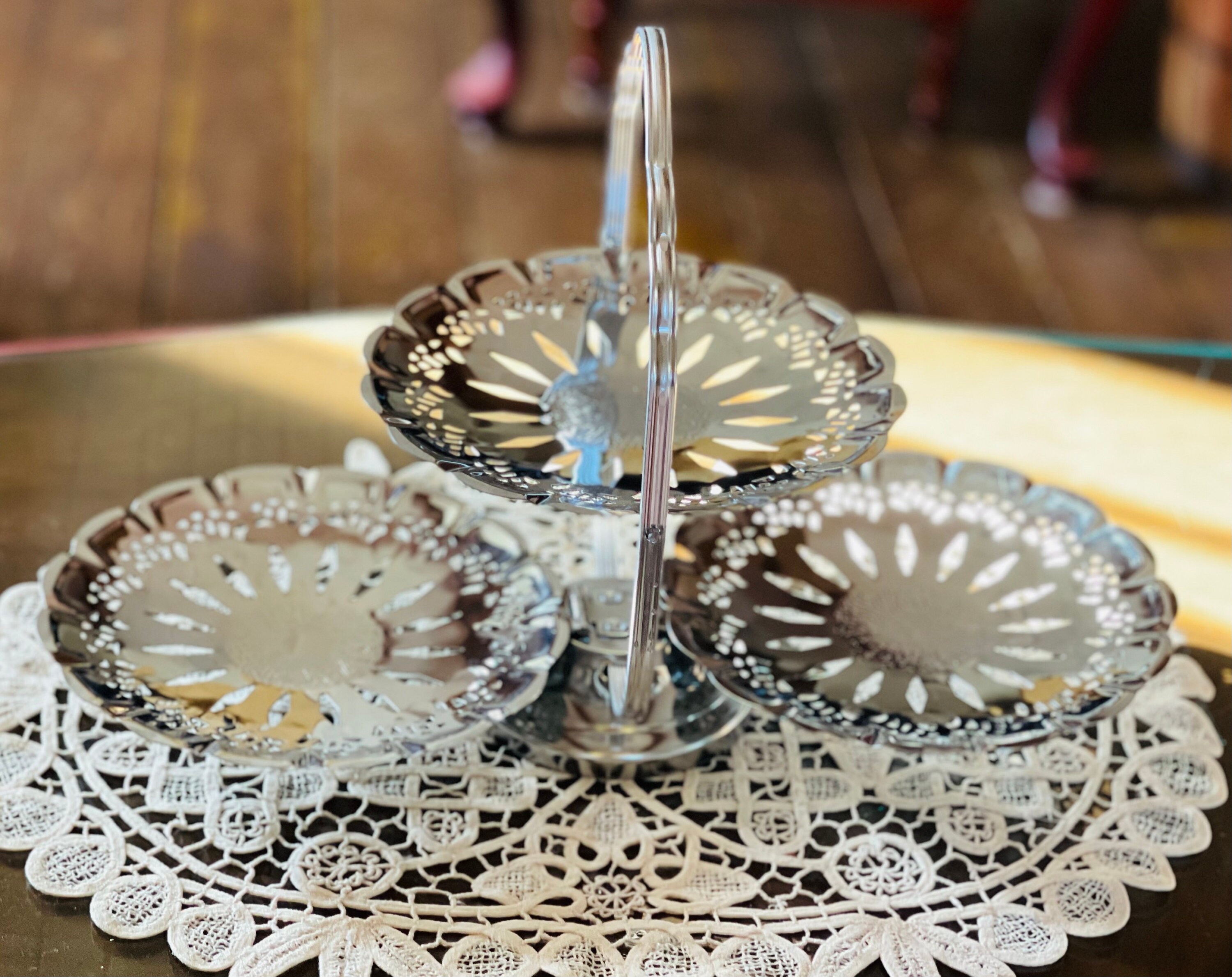 Support à gâteaux à plusieurs niveaux pour le tea time