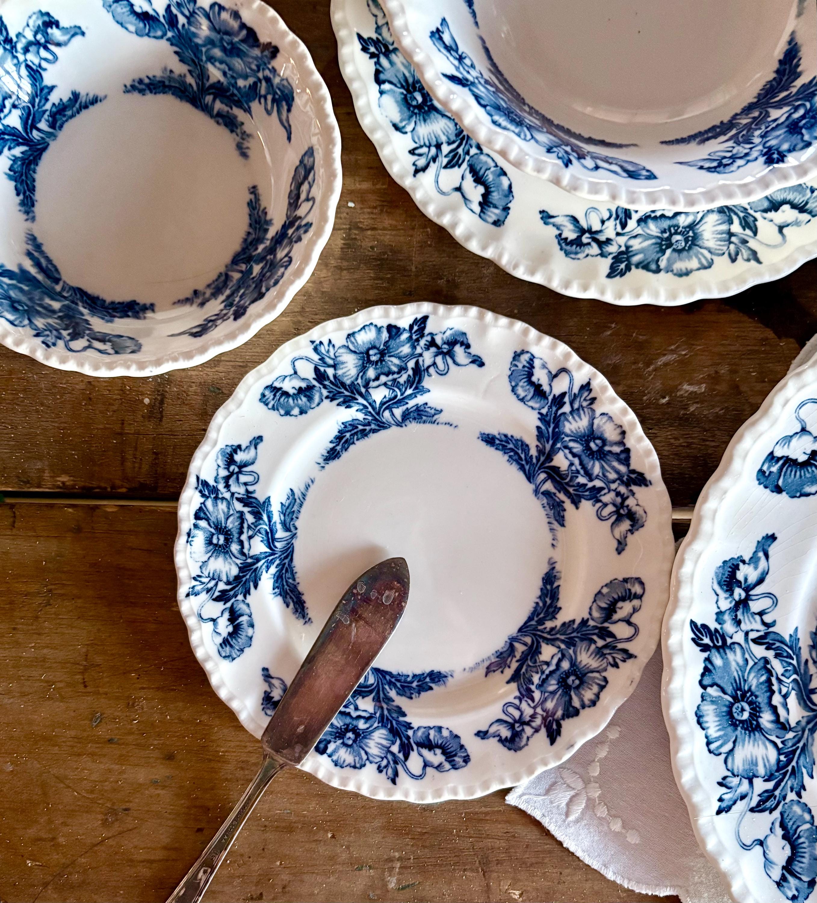 Vintage Grindley Atlas Ironstone Dinner Set – Blue Poppies, 14