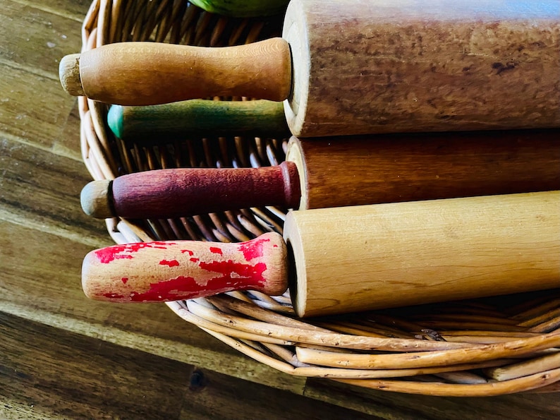 Wicker Color Pin Vintage Wooden Rolling Pin: Antique Kitchen Decor, Colored Handles - Etsy