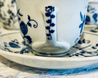 Vintage Vienna Woods Blue Onion Tea Set: Teapot, Cups & Saucers - Etsy