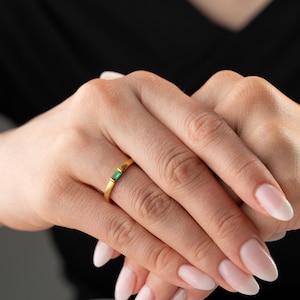 Bague de naissance fine baguette en argent sterling : bagues superposables personnalisées en argent sterling