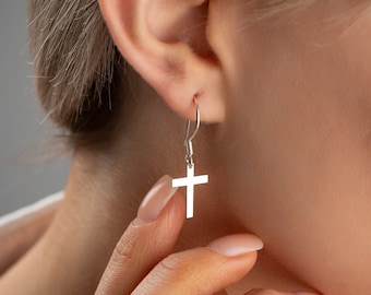 Brincos de cruz pendentes em prata de lei, joias da fé cristã, brincos delicados, presente para batismo e confirmação, joias religiosas.