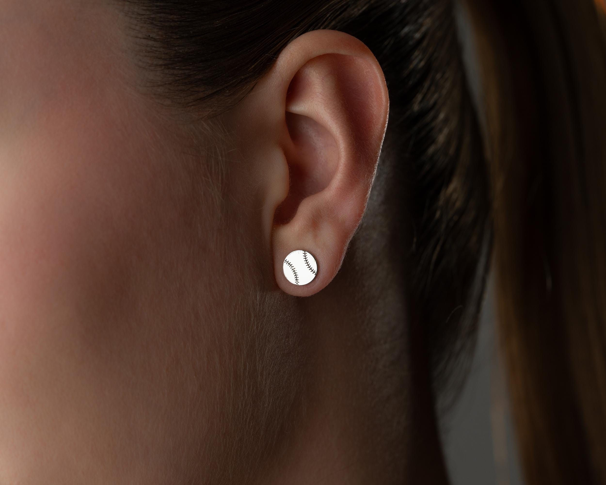 スターリングシルバーのバスケットボールスタッドピアス：スポーツ