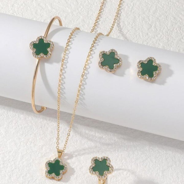 Four leaf clover. Jewellery Set for Women 18K Gold Plated Green Pendant Necklace, Earrings and ring Jewellery Set (green)