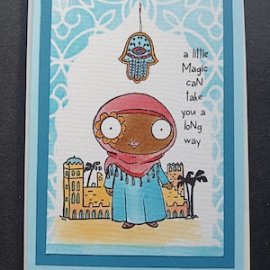 Fille égyptienne avec la main de Fatima, carte peinte à la main