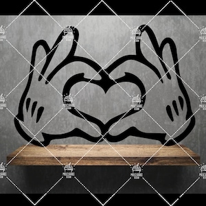 Mickey Mousee Hands Love Heart