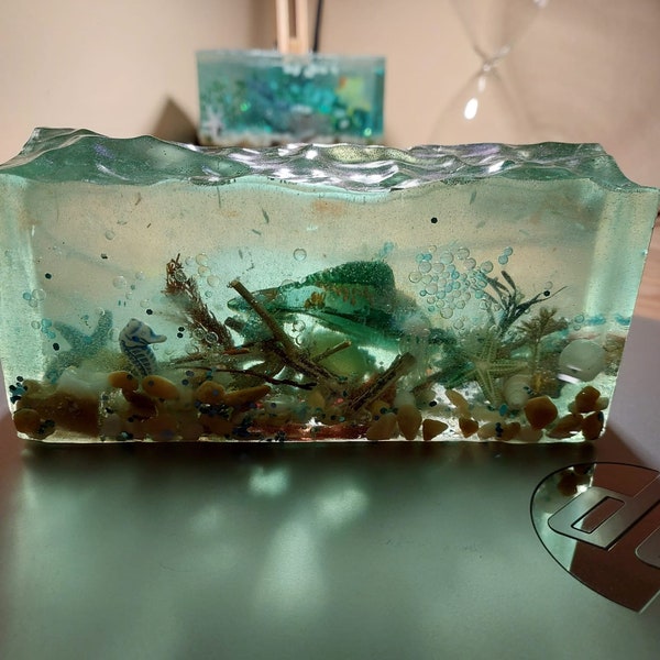 Deko Aquarium aus Epoxid mit Lampe