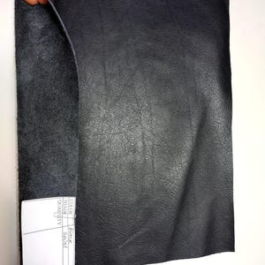 Lámina de cuero negro de primera calidad: cuero suave y duradero para manualidades, billeteras, bolsos y proyectos de bricolaje.