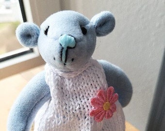 Teddy Evi, peluche d'artiste faite à la main à partir de matériaux de haute qualité