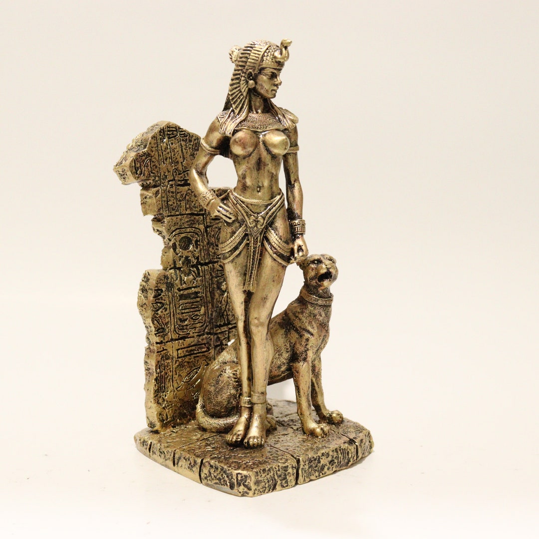 Naked Queen Cleopatra and Her Big Cat Egpht Egyptian Mythology Sculpture Trinket Art Decoration