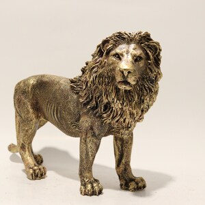 Very Realistic Lion Sculpture, Lion King Sculpture, 14 inch length