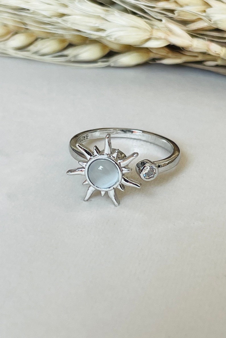 Bague spinner sun ring anneau anti-stress anti anxiété bien-être motif soleil rotatif pierre de lune rotatable ring image 1