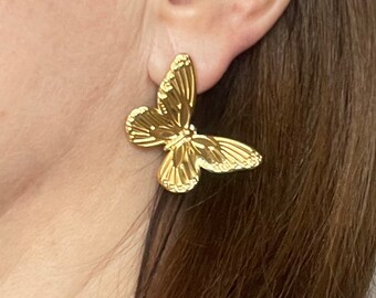 Boucles d’oreille femme ailes de papillon butterfly en acier inoxydable doré