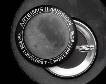 Artemis II Mission-speldknop 1,25 inch | Verre kant maanbaan Orion Craft 2026 | Ruimteverzamelspeld | Flair Moon Badge