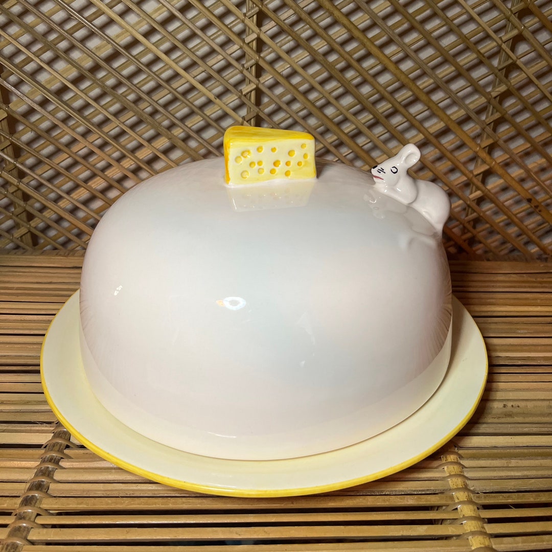 Vintage, Ceramic, Covered Cheese Keeper Dome/ Tray Cheesecake Dish With