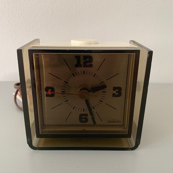 Vintage 70’s Sunbeam Electric Alarm Clock, Working Swivel Clock