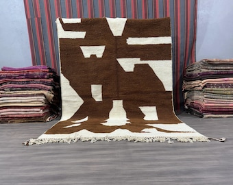 Magnifique tapis marocain marron - tapis vintage - tapis marron uni - tapis marocain authentique - tapis bohème minimaliste