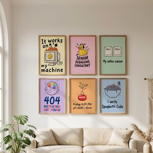 Funny programmer wall art featuring a yellow rubber duck wearing headphones with the text Senior Debugging Consultant. Computer science desk decor.
