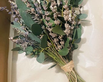 Hand Harvested British Dried Lavender And Fresh Eucalyptus Posy. 50 Stems. High quality, natural and fragrant. Perfect gift.