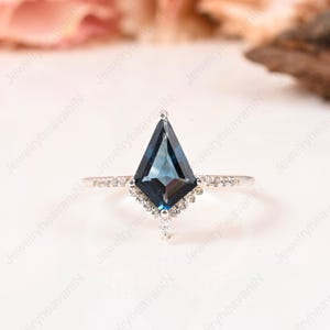 Kite cut London blue topaz engagement ring White gold split shank ring, kite topaz ring, women&#39;s wedding ring, 14/18/22k Gold ring for her